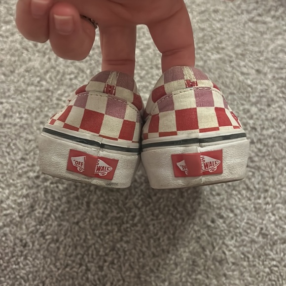 Vans - Picture 8 of 11